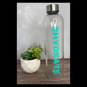 #HYDRATE glass 32 oz water bottle
